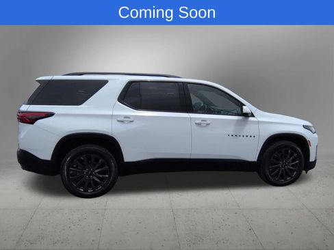 Used 2023 Chevrolet Traverse RS w/ LPO, Floor Liner Package FWD image 7