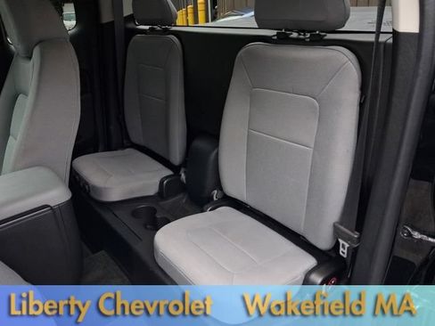 Used 2017 Chevrolet Colorado W/T w/ WT Convenience Package AWD/4WD image 17