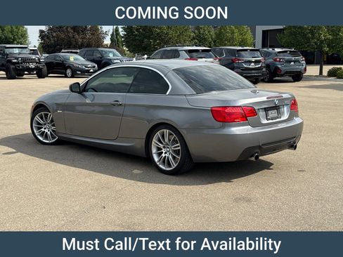 Used 2012 BMW 335i Convertible RWD image 4