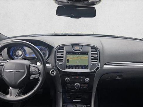 Used 2019 Chrysler 300 S image 14