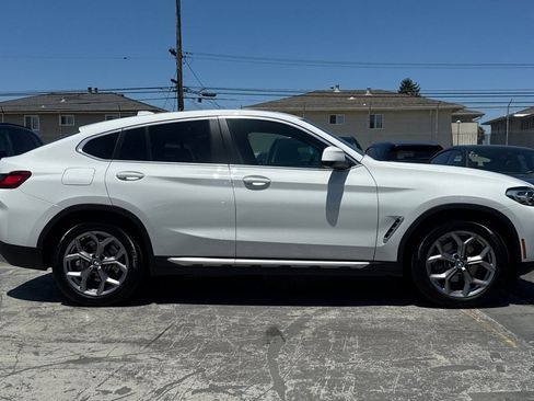 Used 2023 BMW X4 xDrive30i w/ Convenience Package AWD/4WD image 8
