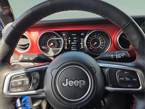 Used 2020 Jeep Gladiator Rubicon AWD/4WD image 13