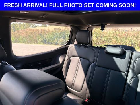 Used 2024 Jeep Grand Wagoneer Series II Obsidian w/ Quick Order Packagew 28T AWD/4WD image 28