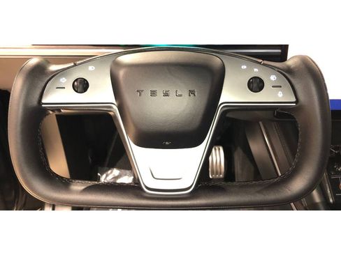Used 2024 Tesla Model X image 22