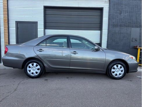 Used 2003 Toyota Camry LE FWD image 10