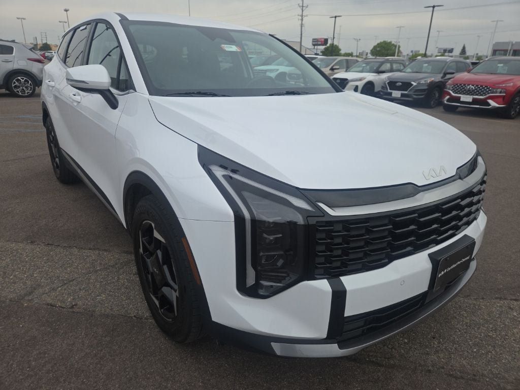 Used 2026 Kia Sportage EX FWD image 3
