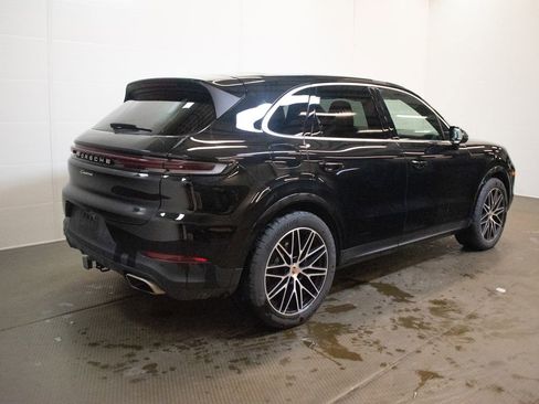 Certified 2026 Porsche Cayenne image 10
