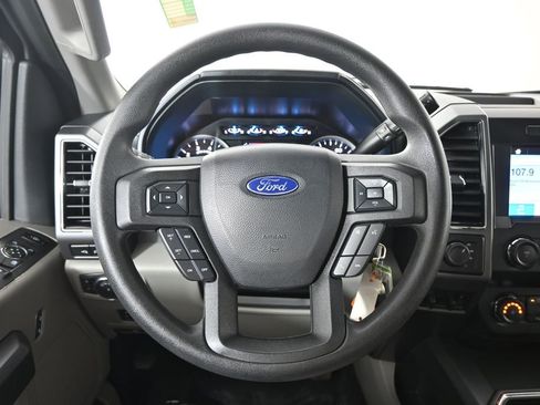 Used 2019 Ford F250 XLT w/ XLT Premium Package AWD/4WD image 35