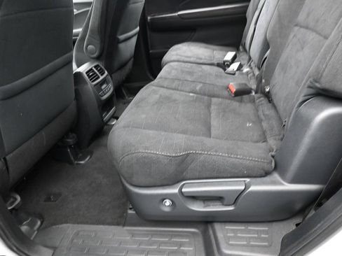 Used 2022 Honda Pilot Sport image 33