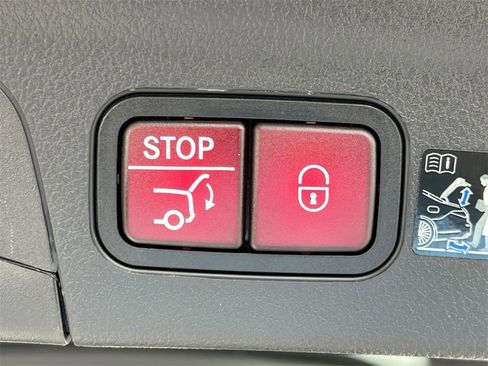 Certified 2025 Mercedes-Benz GLE 350 4MATIC image 24