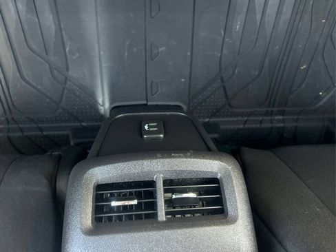 Used 2024 Chevrolet Equinox LS w/ LS Convenience Package AWD/4WD image 18