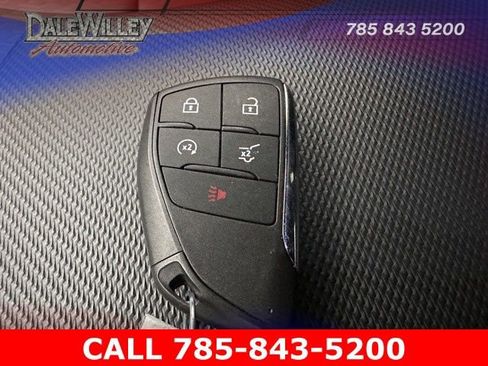 Used 2025 Chevrolet Equinox LT w/ Convenience Package II image 22