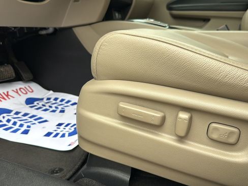 Used 2021 Honda Pilot Touring image 10