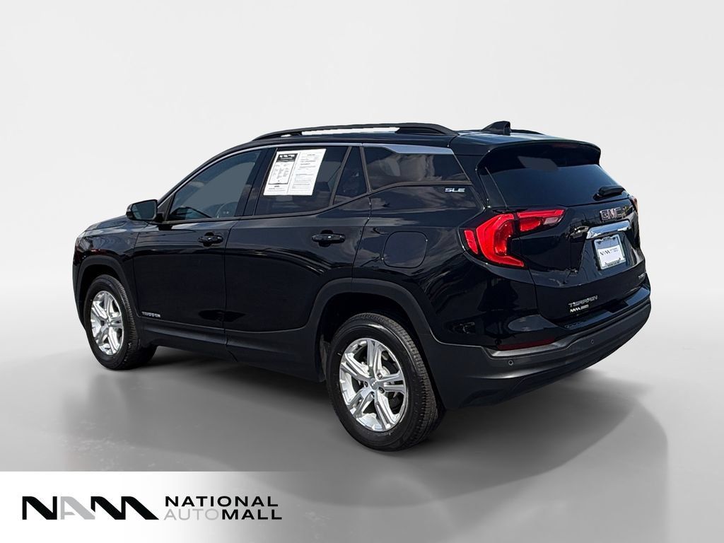 Used 2020 GMC Terrain SLE w/ Driver Convenience Package AWD/4WD image 3