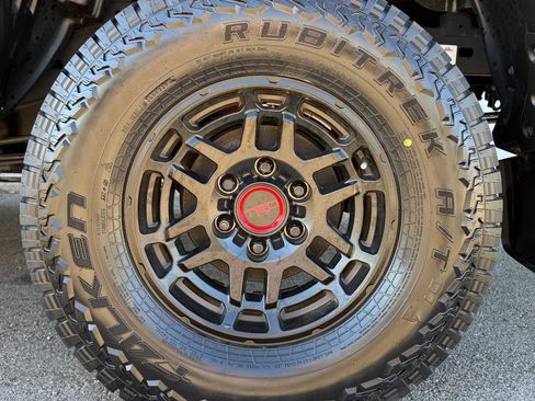 Used 2022 Toyota Tacoma TRD Pro AWD/4WD image 31