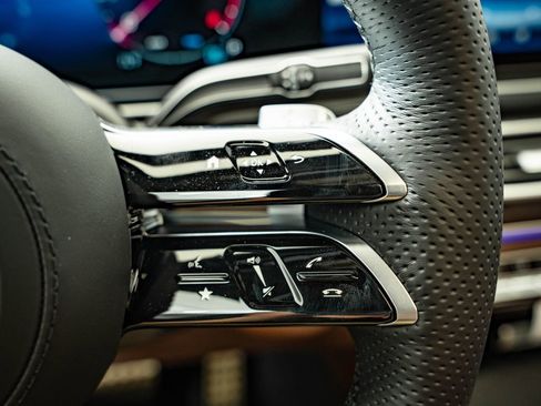 New 2026 Mercedes-Benz GLS 450 4MATIC image 31