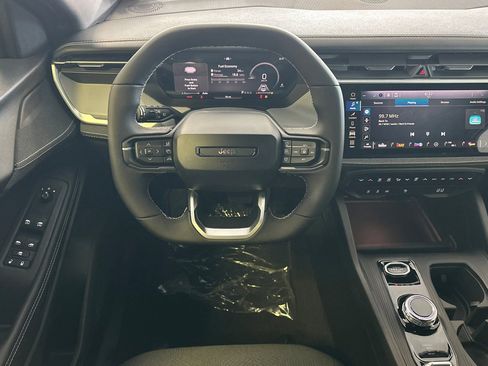 New 2026 Jeep Cherokee Laredo image 13