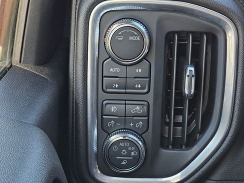 Used 2021 GMC Sierra 2500 Denali w/ Denali Ultimate Package image 22