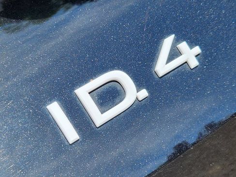 Certified 2023 Volkswagen ID.4 Pro S Plus AWD/4WD image 8