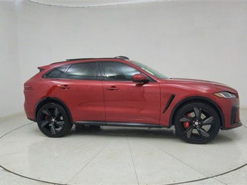 Used 2022 Jaguar F-PACE SVR image 66