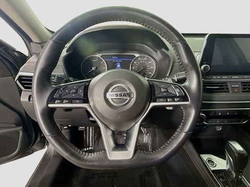 Used 2019 Nissan Altima 2.5 SR w/ SR Premium Package FWD image 11