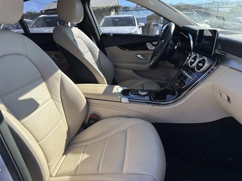 Used 2019 Mercedes-Benz C 300 Sedan image 26