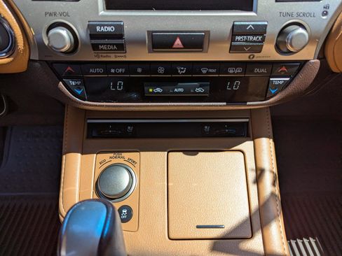Used 2017 Lexus ES 350 w/ Premium Package FWD image 25