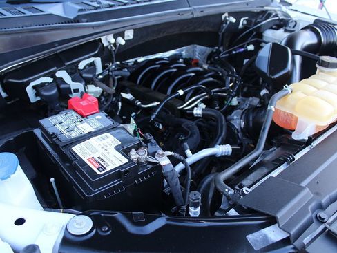 Used 2018 Ford F150 XLT w/ Trailer Tow Package image 34