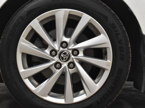 Used 2021 Toyota Camry LE AWD/4WD image 31