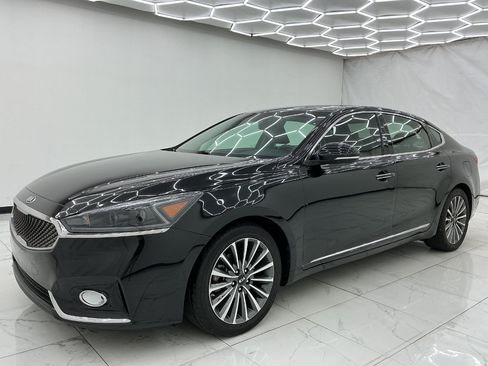 Used 2018 Kia Cadenza Premium FWD image 6