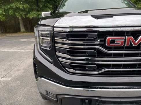 Used 2024 GMC Sierra 1500 SLT AWD/4WD image 15