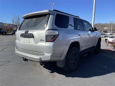 Used 2021 Toyota 4Runner TRD Off-Road image 4