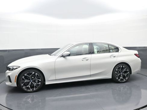 New 2026 BMW 330i xDrive Sedan w/ Premium Package AWD/4WD image 4