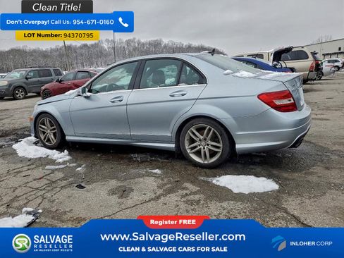 Used 2013 Mercedes-Benz C 250 Sedan image 3