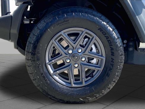 Used 2026 Jeep Wrangler Sport AWD/4WD image 11