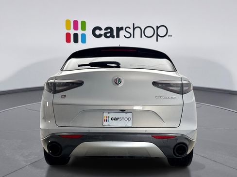 Used 2024 Alfa Romeo Stelvio Ti w/ Performance Driving Package image 4