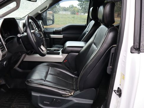 Used 2020 Ford F350 Lariat w/ Chrome Package AWD/4WD image 19