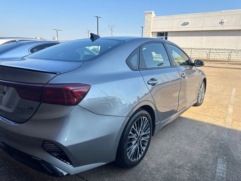 Used 2022 Kia Forte GT-Line w/ GT-Line Premium Package FWD image 5