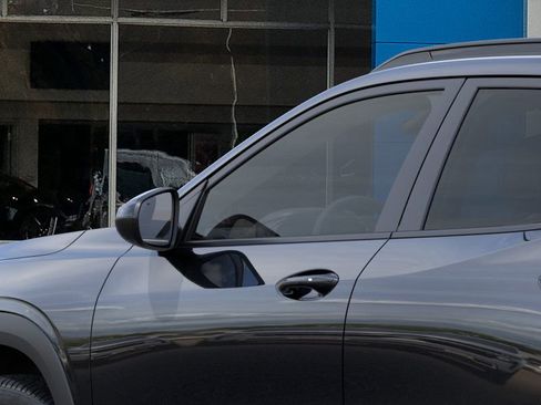 New 2026 Chevrolet Trax LT w/ Driver Confidence Package image 36