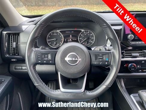 Used 2024 Nissan Pathfinder SV AWD/4WD image 20