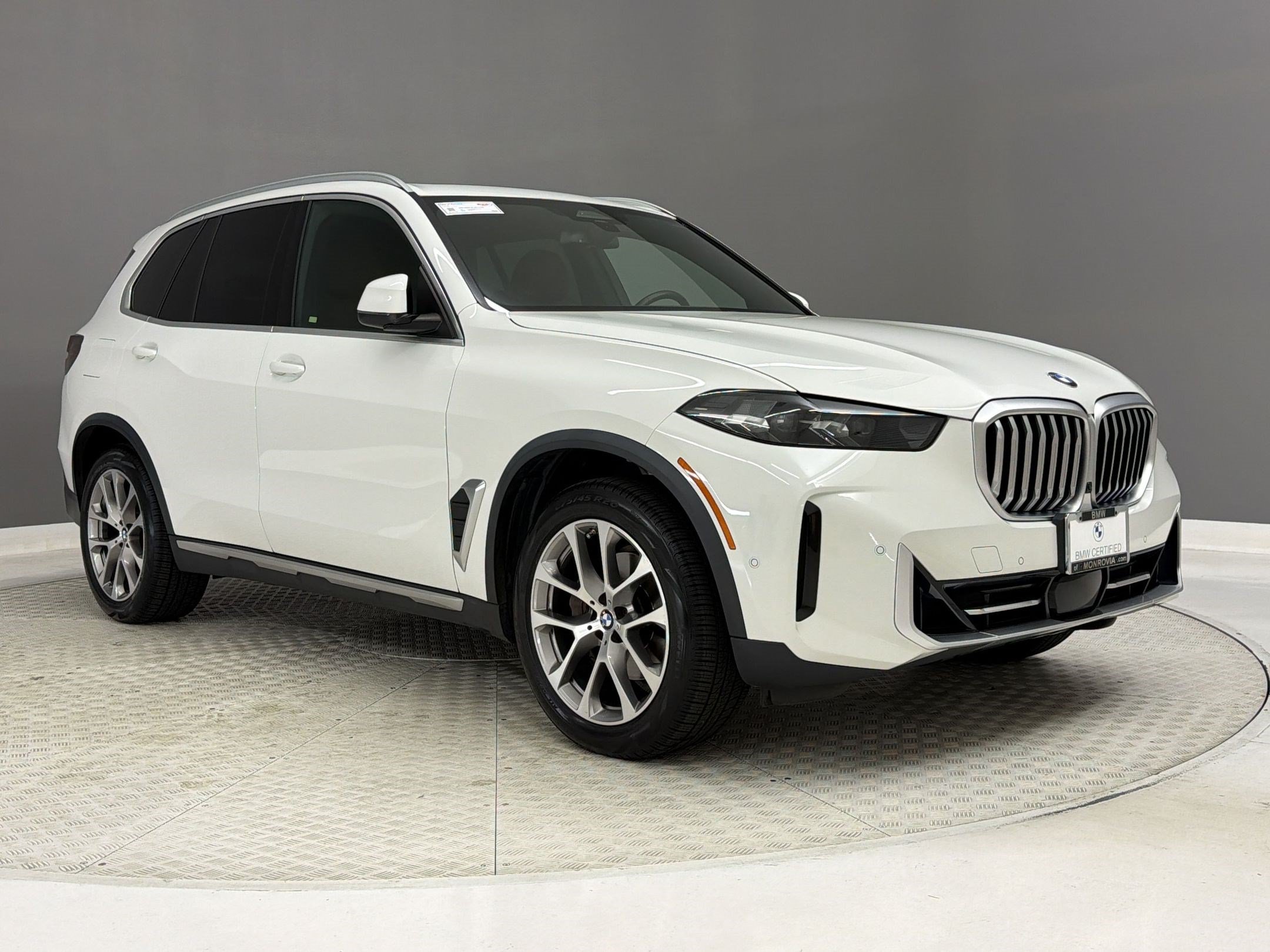 Certified 2024 BMW X5 sDrive40i w/ Parking Assistance Package RWD image 7