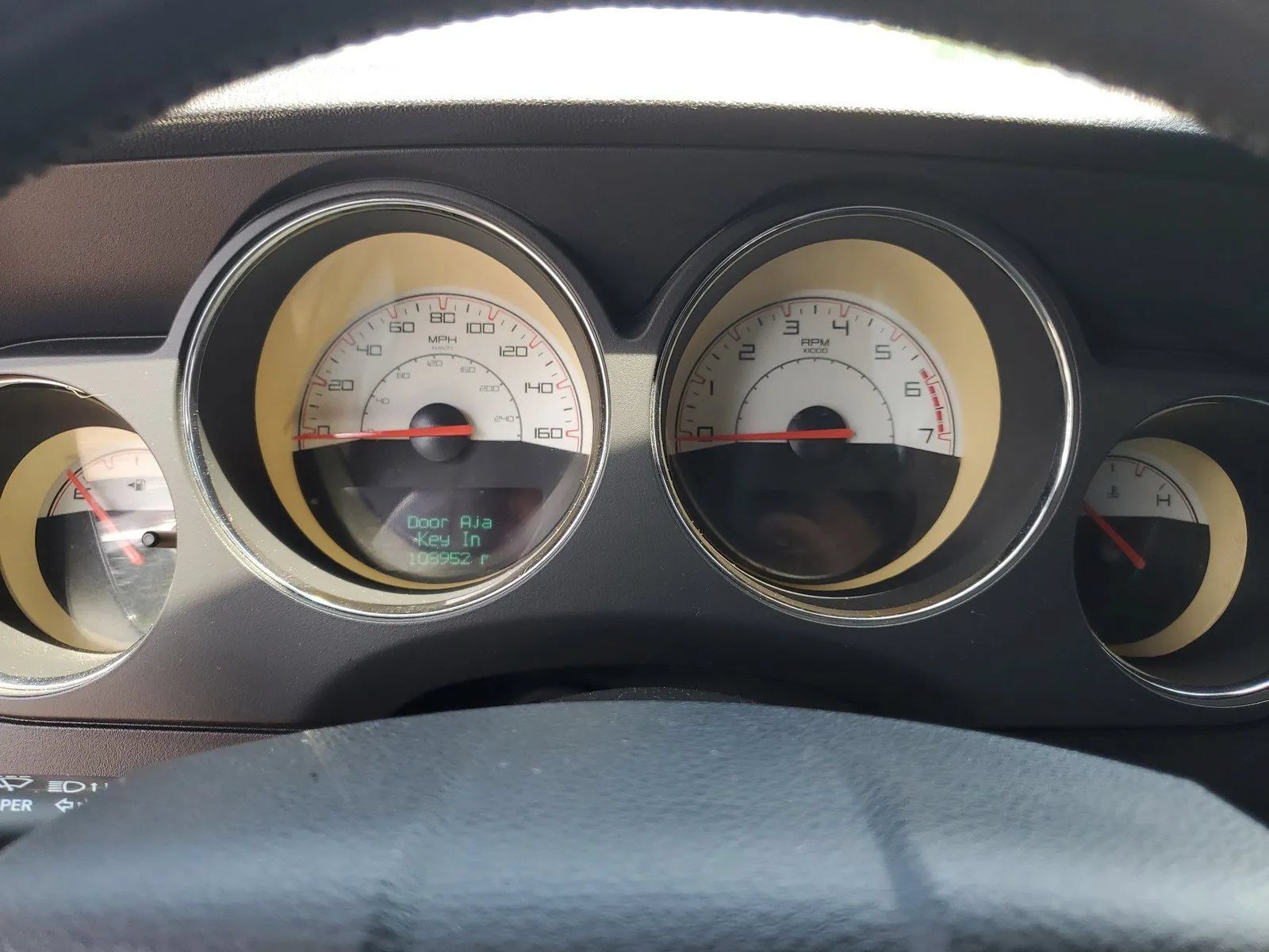 Used 2014 Dodge Challenger R/T RWD image 21