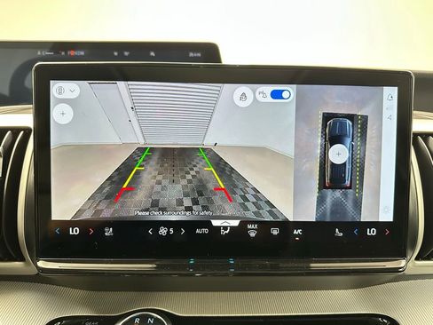 New 2025 Ford Expedition Max Active image 31