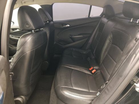 Used 2017 Chevrolet Cruze LS image 18