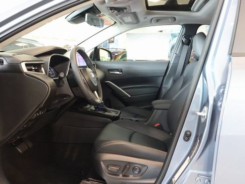 Used 2026 Toyota Corolla Cross XLE w/ Convenience Package AWD/4WD image 10