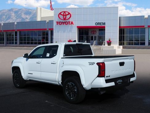 New 2025 Toyota Tacoma TRD Sport image 4
