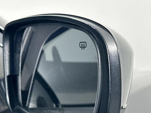 Used 2016 Dodge Charger SXT RWD image 32
