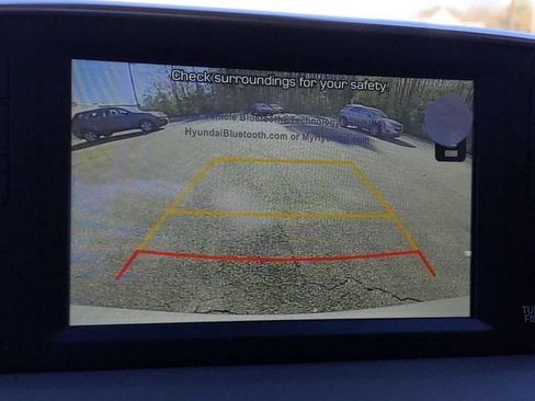 Used 2020 Hyundai Santa Fe SEL w/ Convenience Package FWD image 18