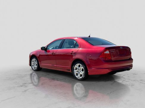 Used 2010 Ford Fusion SE FWD image 4