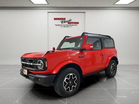 Used 2023 Ford Bronco Outer Banks image 3